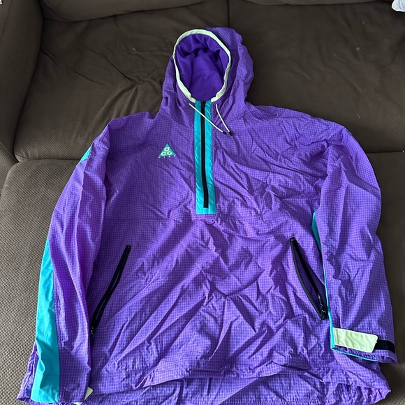 Nike ACG Windbreaker - Picture 1 of 2